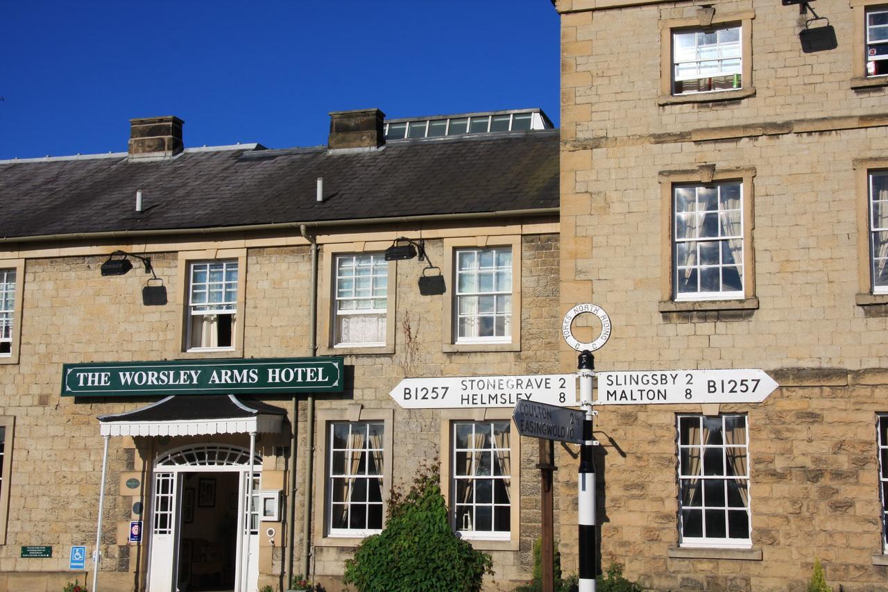 Worsley Arms Hotel Hovingham Exterior photo