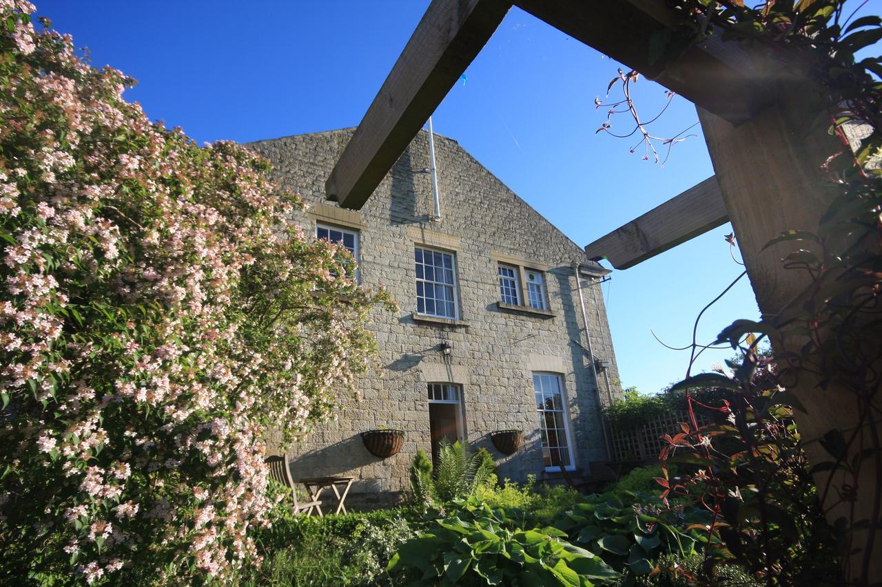 Worsley Arms Hotel Hovingham Exterior photo