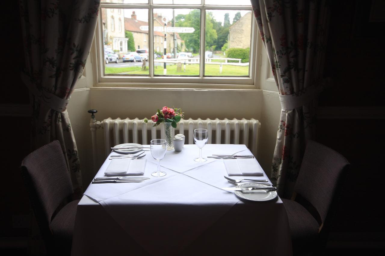 Worsley Arms Hotel Hovingham Exterior photo