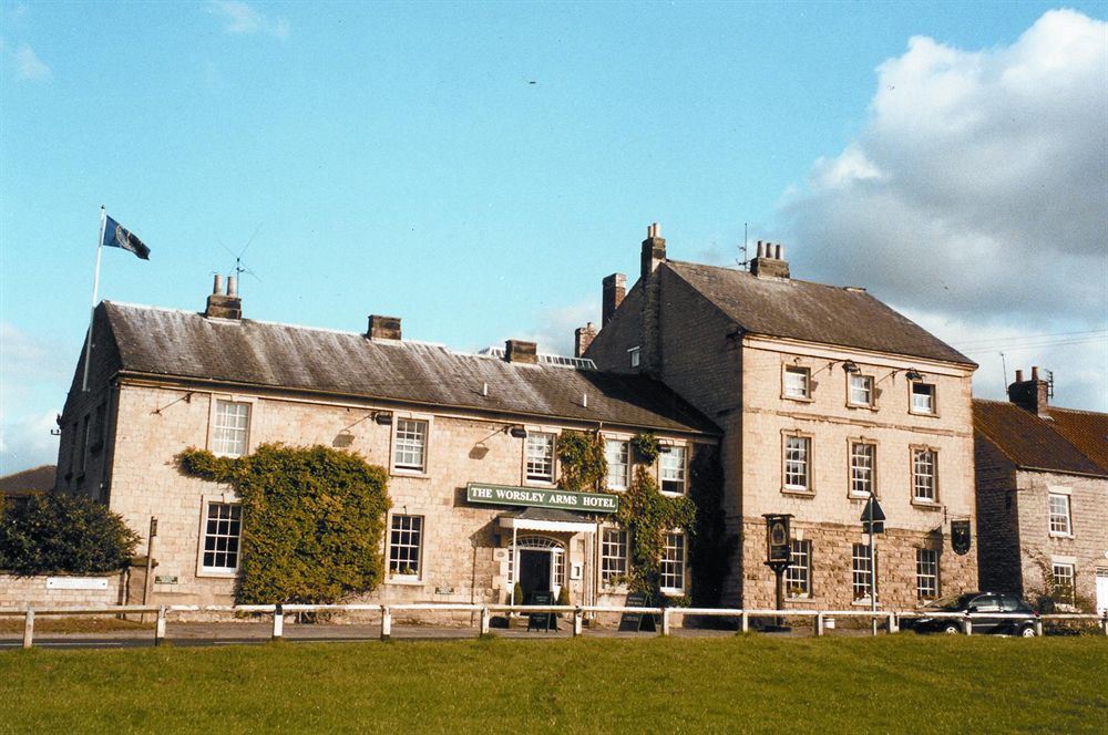 Worsley Arms Hotel Hovingham Exterior photo